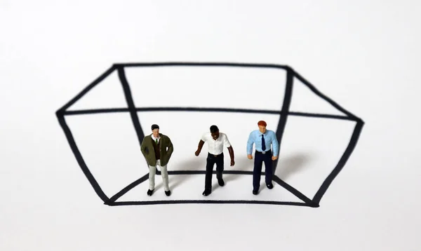 Des Personnes Miniatures Rectangle Lignes Pleines Noires Concept Discrimination Raciale — Photo