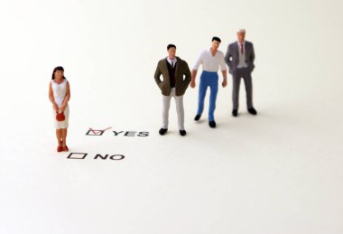 Tanıtımda cinsiyet ayrımcılığı kavramı.