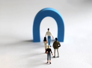 Sosyal girişteki zorluklar kavramı.