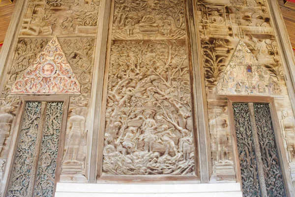 tik ağacı oyması, Tayland.