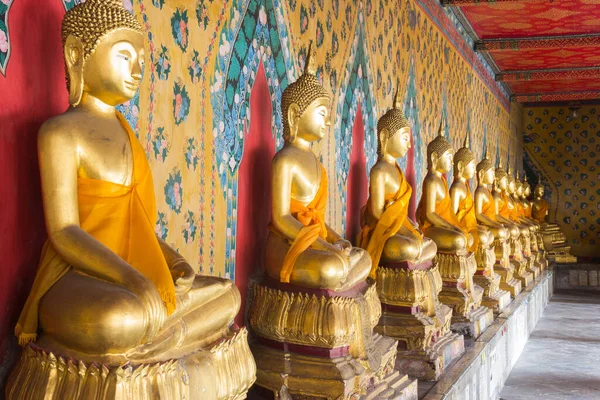 Estátuas Buddha Wat Arun Bangkok Tailândia — Fotografia de Stock