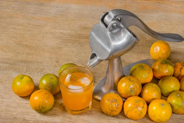 Glass Orange Juice Juicer Wooden Table — Stock Photo, Image