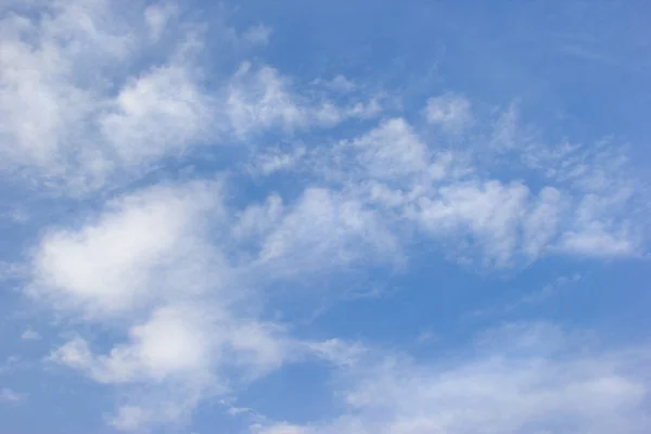Bianco Soffice Nuvole Nel Cielo Blu — Foto Stock