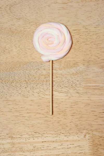 Marshmallow Pinnar Trä Bakgrund — Stockfoto