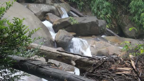 Djupt Vattenfall Khao Khitchakut National Park Thailand — Stockvideo