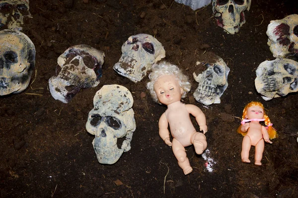 Череп Кукла Кладбище — стоковое фото
