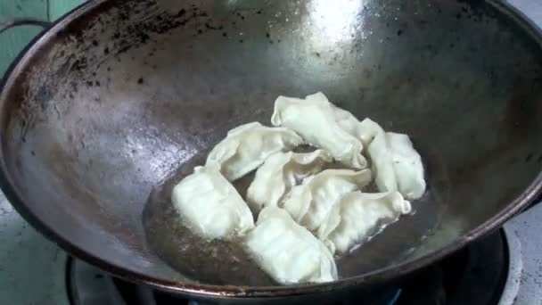 Bolinhos Fritos Uma Panela Lapso Tempo — Vídeo de Stock