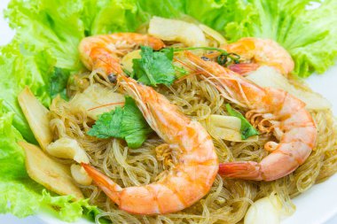 Karides vermicelli Tayland yemeği.