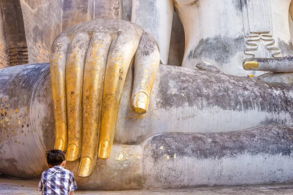 Mão Buda Templo Sukhothai Tailândia — Fotografia de Stock