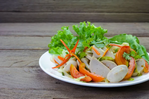 Ensalada Cerdo Picante Cocina Tailandesa Sobre Fondo Madera Yum Moo —  Fotos de Stock