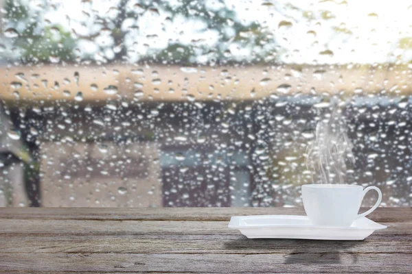 Kaffekopp Regnig Dag Med Morgonsol — Stockfoto