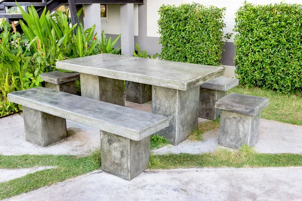 Mesa Piedra Jardín — Foto de Stock