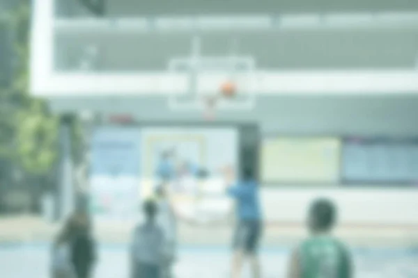 イラストを背景にバスケットボールをしている子供たち アブストラクトブルー — ストック写真