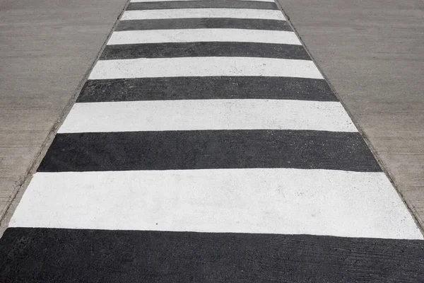 Schwarz Weißer Crosswalk — Stockfoto