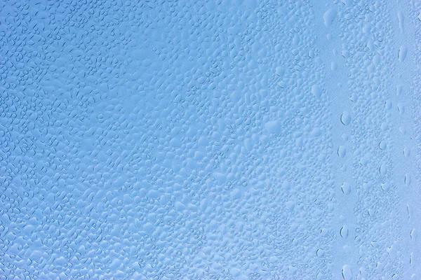 Vízcseppek Kék Hátterű Üvegen — Stock Fotó