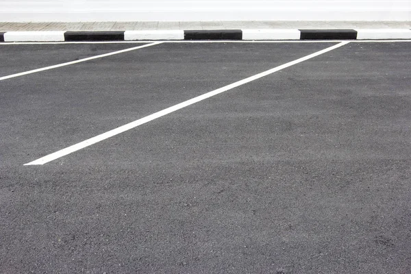 Linien Parken Auf Asphalt Hintergrund — Stockfoto