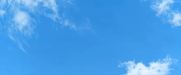 Fehér Felhő Kék Háttér Másolási Hely — Stock Fotó