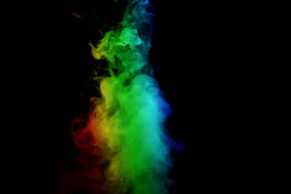 在黑色背景上隔离的抽象烟雾彩虹粉 — 图库照片