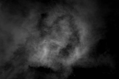 Beyaz bulut ve siyah gökyüzü dokulu arkaplan