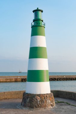 Nida, Litvanya 'daki yeşil ve beyaz deniz feneri, dikey