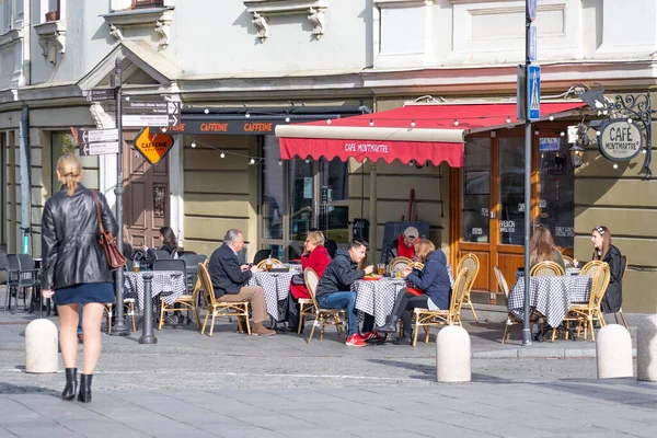 Vilnius Litouwen Oktober 2020 Outdoor Caf Bar Restaurant Met Klanten — Stockfoto