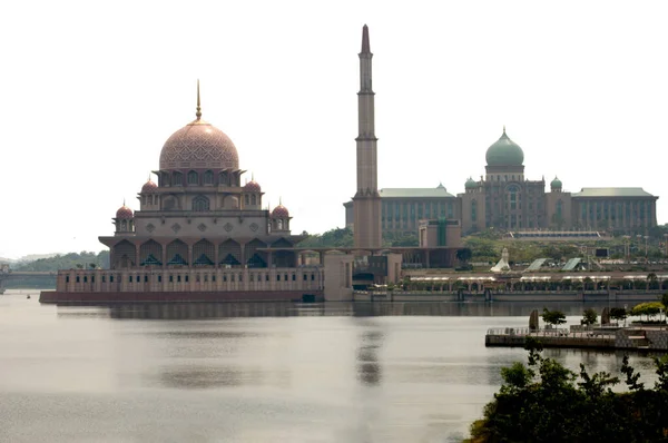 Putrajaya, Malezya 'daki Pembe Cami.