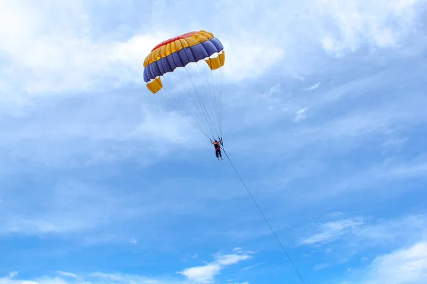 Parasailing Endonezya Bali Sporları — Stok fotoğraf