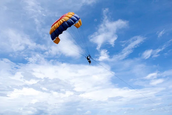 Parasailing Endonezya Bali Sporları — Stok fotoğraf