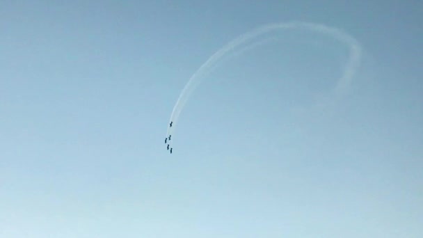 Grupo Aviones Combate Airshow Hicieron Algunas Maniobras Bastante Locas Aire — Vídeo de stock