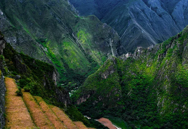 Otoczony Tajemnicą Urokiem Tradycjami Machu Pichu Jest Najbardziej Znanym Symbolem — Zdjęcie stockowe