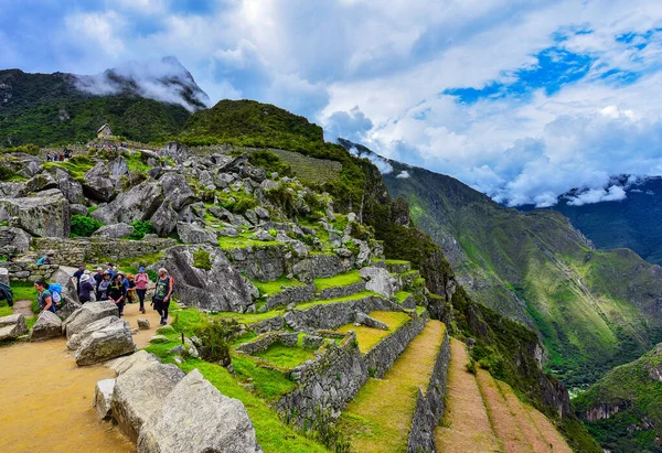 马丘比丘 Machu Picchu 被神秘 魅力和传统包围的印加帝国失落的城市 马丘比丘是印加帝国最著名的象征 1911年 探险家海拉姆 宾汉姆在被隐藏在周围的热带雨林中之后发现 — 图库照片