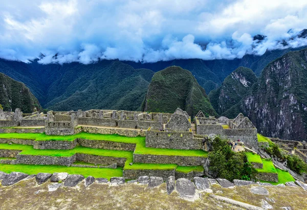 马丘比丘 Machu Picchu 印加人失落的城市 充满了神秘 魅力和传统 马丘比丘是印加帝国最著名的象征 1911年 探险家海拉姆 宾汉姆在被隐藏在周围的热带雨林中之后发现 — 图库照片