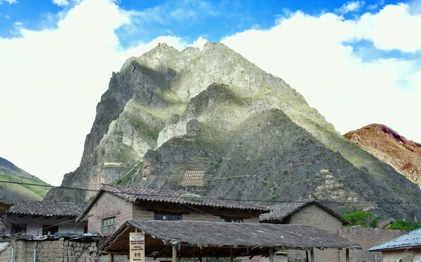 Ollantaytambo Pinkuylluna Het Berg Waarop Inca Ruwe Steenafzettingen Bouwden Heuvels — Stockfoto