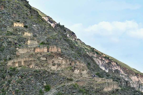 Ollantaytambo Pinkuylluna Inca Καταθέσειςόπου Ίνκας Έχτισαν Αρκετές Αποθήκες Qullqas Ακαλλιέργητη — Φωτογραφία Αρχείου