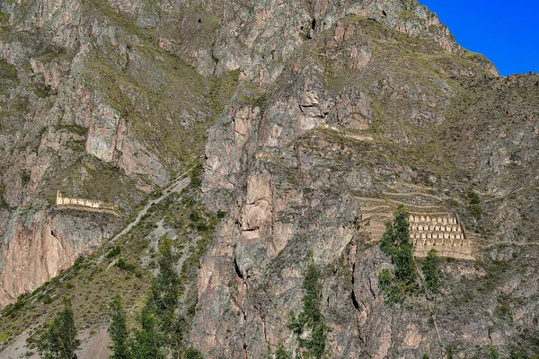 Ollantaytambo Pinkuylluna Aquí Los Incas Construyeron Varios Depósitos Piedra Corte — Foto de Stock