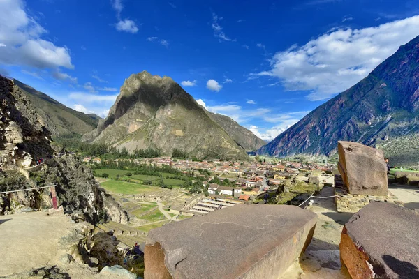 Ollantaytambo Sector Del Templo Construido Piedras Cortadas Ajustado Contraste Con — Foto de Stock