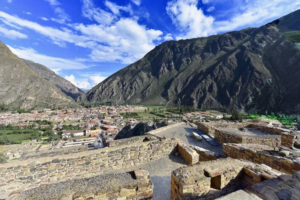 Manyaraki Square Ollantaytambo 수있는 Ollantaytambo 거리와 교차하는 거리가 정경적 계획을 — 스톡 사진