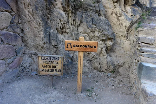 Indicators Ollantaytambo Uma Cidade Sítio Arqueológico Inca Sul Peru Cerca — Fotografia de Stock