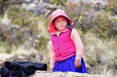 Taquile, Titicaca Gölü 'nün Peru tarafında, Puno şehrinden 45 km açıkta bulunan bir adadır. 5,5 'e 1,6 kilometre büyüklüğündeki ve 5,72 km2' lik bir alanı bulunan adada yaklaşık 2 bin 200 kişi yaşamaktadır. Adanın en yüksek noktası 4050 metredir.