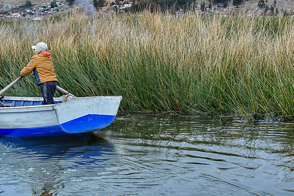 Lanchas Lago Titicaca Lago Titicaca Lago Localizado Uma Altitude 3812 — Fotografia de Stock