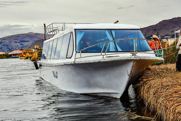 Motoscafi Sul Lago Titicaca Lago Titicaca Lago Situato Altitudine 3812 — Foto Stock