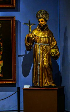 Saint Francis Manastırı ve Lima Bazilika Katedrali 1535 yılında başlayan ve 1649 yılında tamamlanan Roma Katolik Katedrali. Aziz John, Havari ve Evang 'a ithaf edilmiştir.