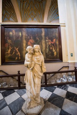 Saint Francis Manastırı ve Lima Bazilika Katedrali 1535 yılında başlayan ve 1649 yılında tamamlanan Roma Katolik Katedrali. Aziz John, Havari ve Evang 'a ithaf edilmiştir.