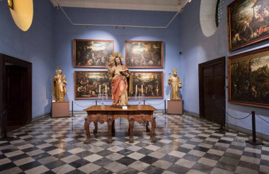 Saint Francis Manastırı ve Lima Bazilika Katedrali 1535 yılında başlayan ve 1649 yılında tamamlanan Roma Katolik Katedrali. Aziz John, Havari ve Evang 'a ithaf edilmiştir.