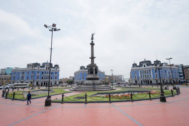 Lima şehrindeki binalar, fatih Francisco Pizarro tarafından 18 Ocak 1535 'te kuruldu ve Peru Kralları' nın Sadık Şehri olarak adlandırıldı. Lima adı ve 
