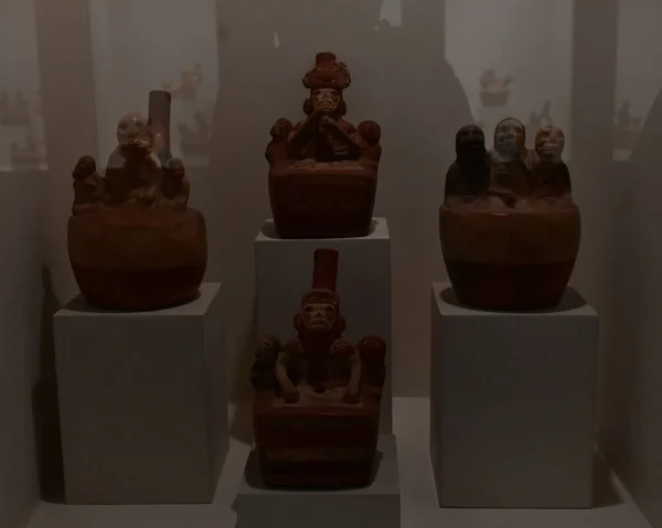 Peruaanse Aardewerk Uit Het Pre Columbiaanse Tijdperk Pre Columbiaanse Beschavingen — Stockfoto
