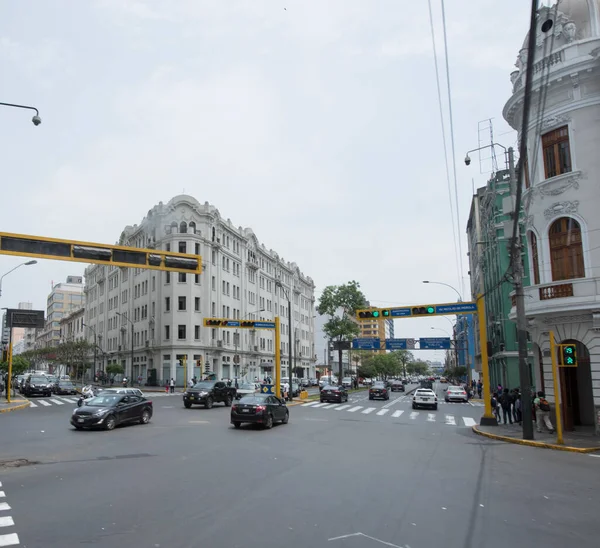 Buildings City Lima Statuesthe City Lima Founded Conqueror Francisco Pizarro — Stock Photo, Image