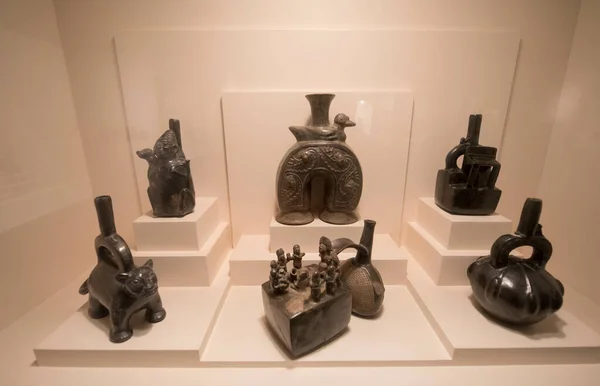 Peruvian Pottery Pre Columbian Erapre Columbian Civilizations Were Made Those — Stock Photo, Image