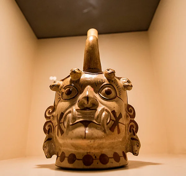 Peruaanse Aardewerk Uit Het Pre Columbiaanse Tijdperk Pre Columbiaanse Beschavingen — Stockfoto
