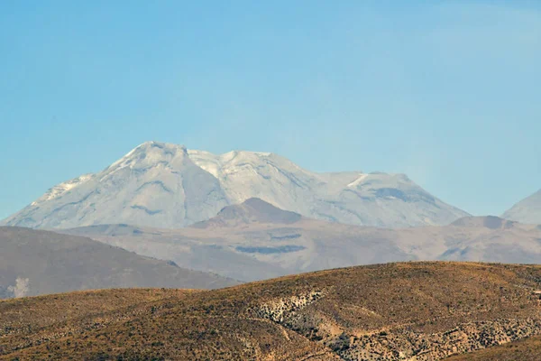 Andes Cordilleras Άποψη Από Altiplanoτα Βουνά Των Άνδεων Είναι Μεγαλύτερη — Φωτογραφία Αρχείου